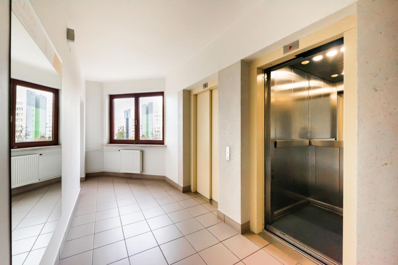 Woronicza Homey Wooden Apartment Warschau Buitenkant foto